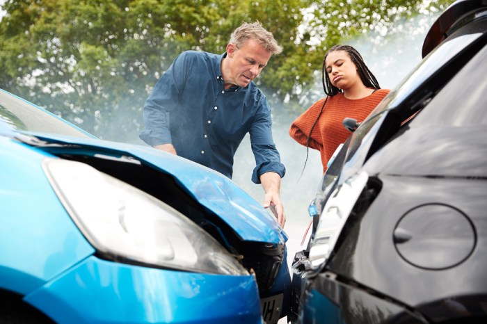Car accident attorney lawyer hire